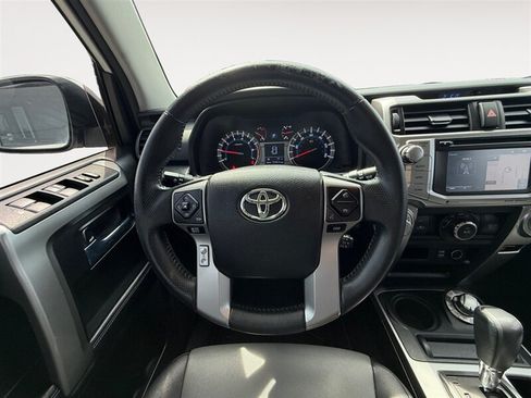 Used 2016 Toyota 4Runner SR5 Premium AWD/4WD image 13