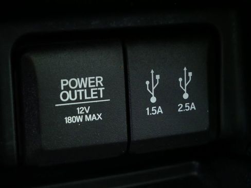 Used 2016 Honda Pilot Elite image 32