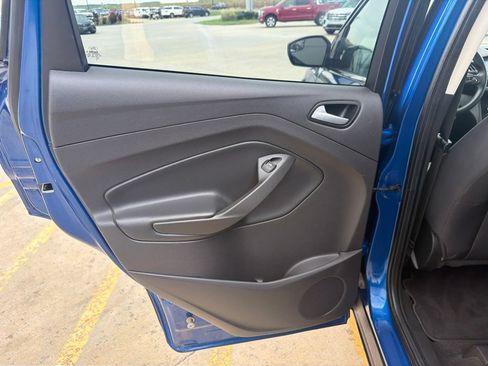Used 2018 Ford Escape SE w/ SE Sync 3 Package FWD image 18