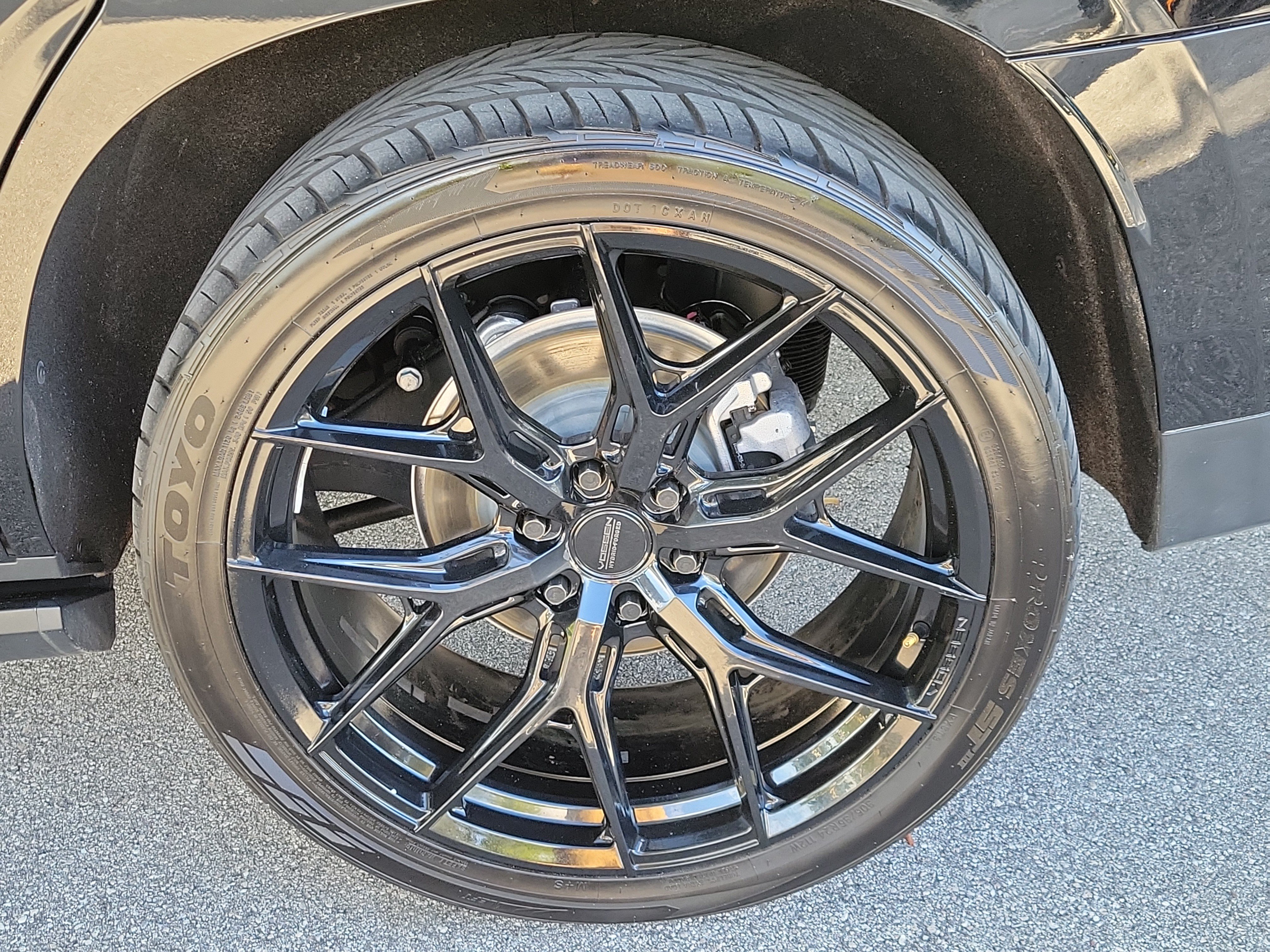 Used 2024 GMC Yukon Denali Ultimate AWD/4WD image 6