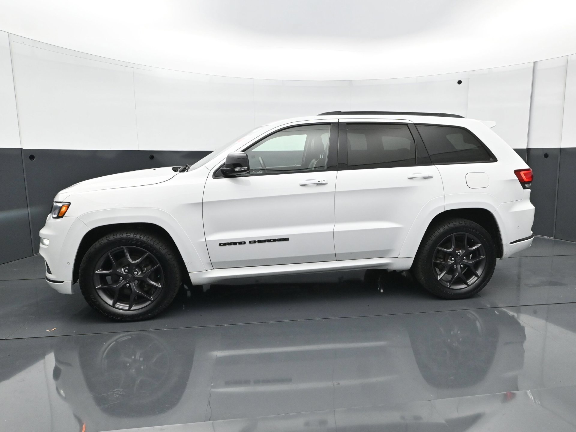Used 2019 Jeep Grand Cherokee Limited X AWD/4WD image 3