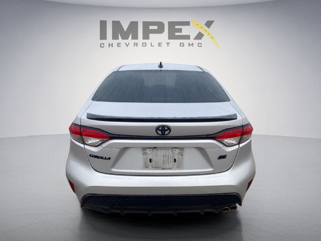 Used 2022 Toyota Corolla SE FWD image 4