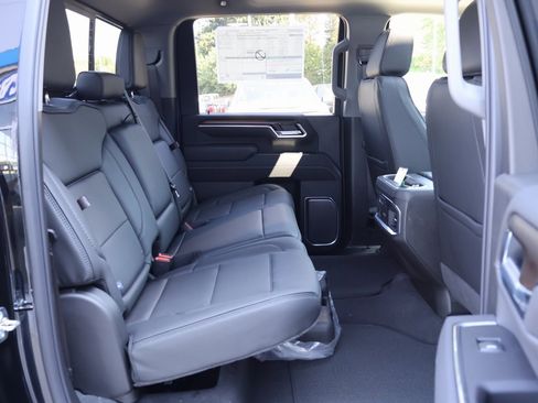 New 2026 GMC Sierra 3500 Denali w/ Denali Reserve Package image 44