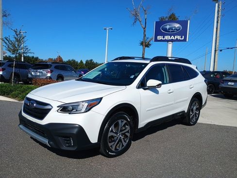 Certified 2022 Subaru Outback Limited image 1