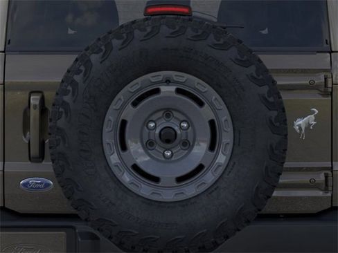 New 2025 Ford Bronco Outer Banks w/ Sasquatch Package image 24