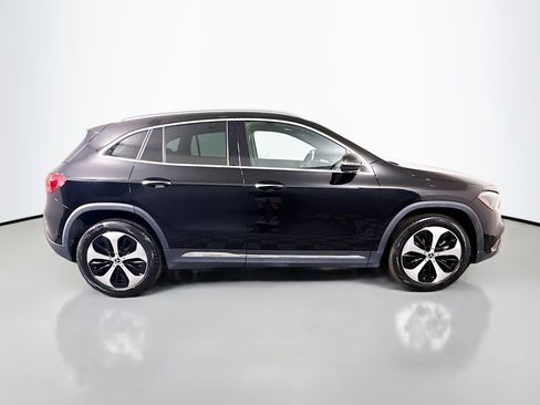 Used 2025 Mercedes-Benz GLA 250 image 11