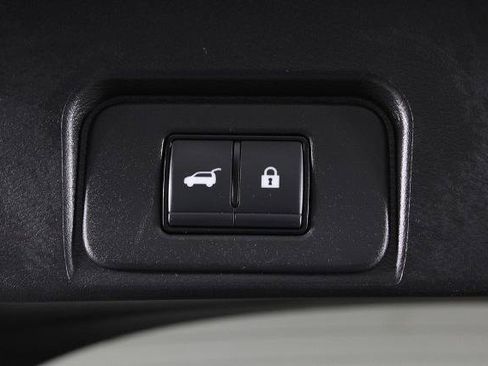 Certified 2025 Nissan Rogue SV AWD/4WD image 19