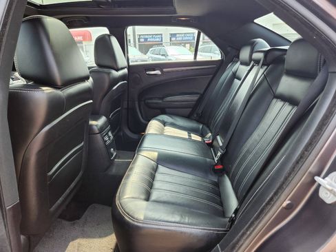 Used 2013 Chrysler 300 S AWD/4WD image 13