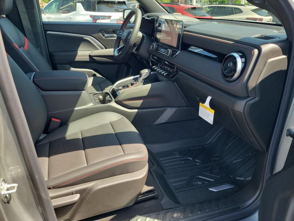 New 2026 Chevrolet Colorado Z71 w/ Technology Package AWD/4WD image 16