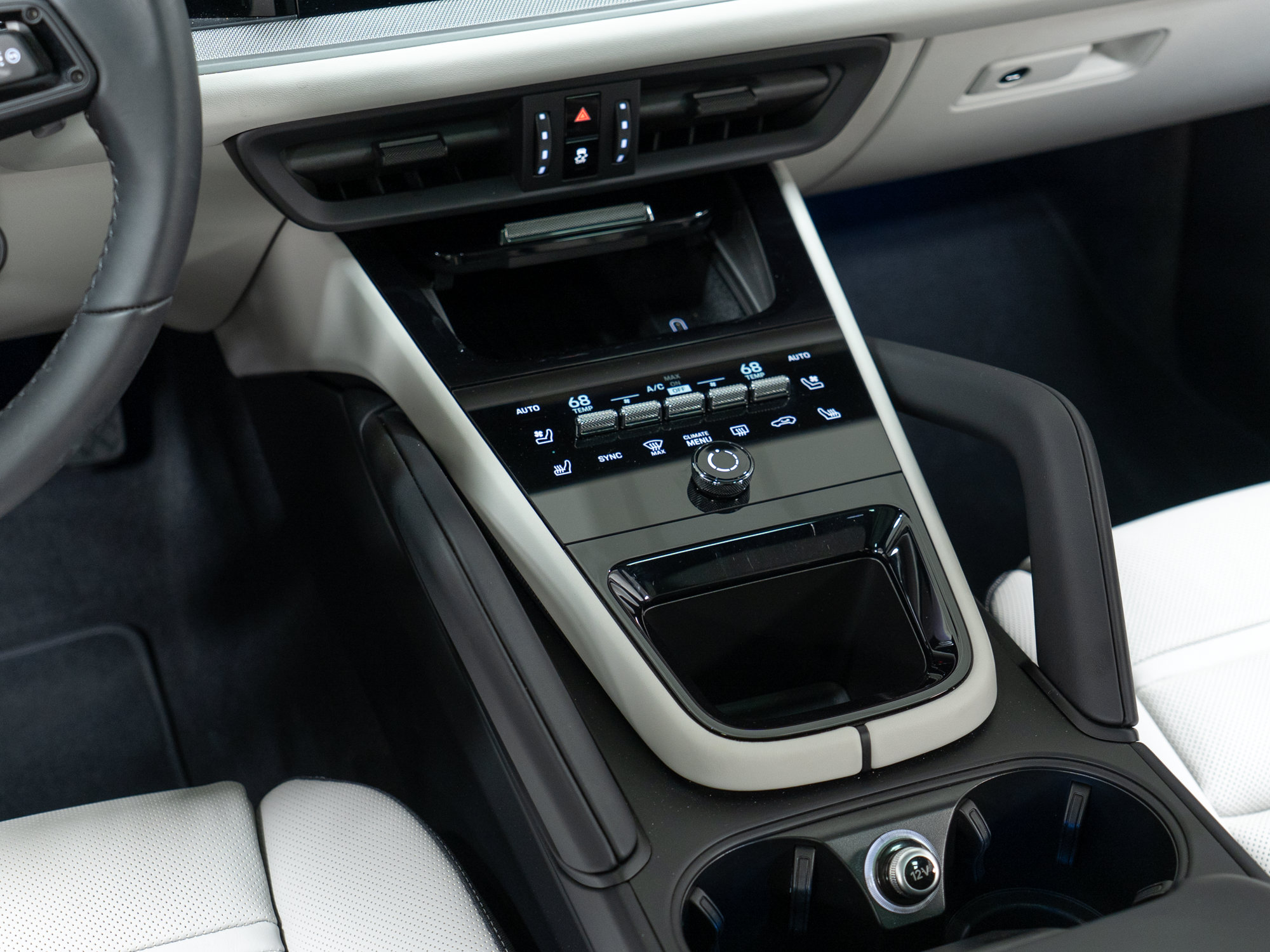 Certified 2026 Porsche Cayenne Coupe AWD/4WD image 27