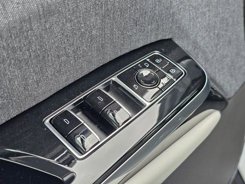 New 2026 Cadillac Escalade ESV Platinum Sport image 24