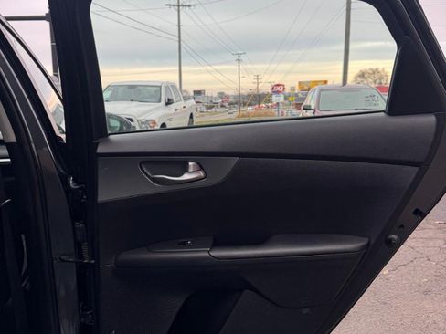 Used 2021 Kia Forte LXS image 21