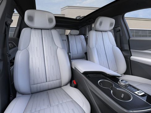 New 2026 Cadillac Lyriq Premium Luxury image 16