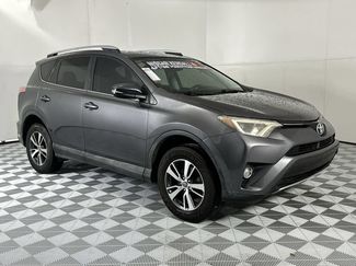 Used 2016 Toyota RAV4 XLE FWD video 2