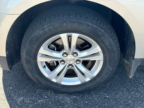Used 2014 Chevrolet Equinox LT w/ Driver Convenience Package AWD/4WD image 2