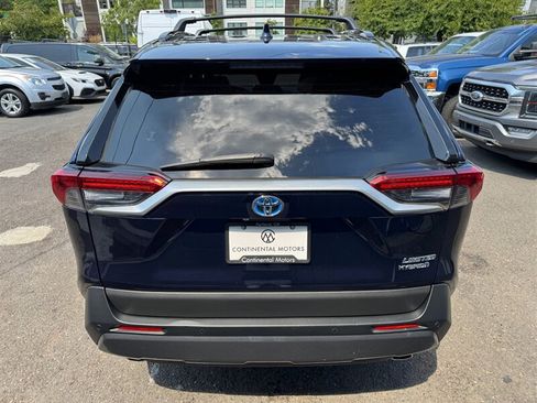 Used 2019 Toyota RAV4 Limited AWD/4WD image 9