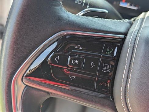 Used 2022 Jeep Grand Cherokee L Overland image 10