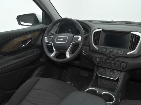 Used 2020 GMC Terrain SLE FWD image 19