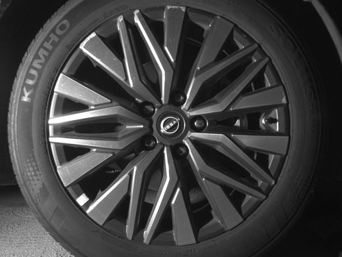 Used 2025 Nissan Altima 2.5 SV image 13