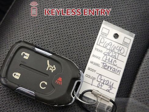 Used 2021 GMC Terrain SLT image 32