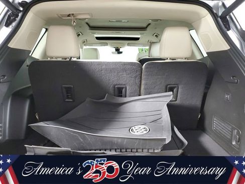Used 2023 Buick Enclave Avenir w/ Avenir Technology Package AWD/4WD image 8