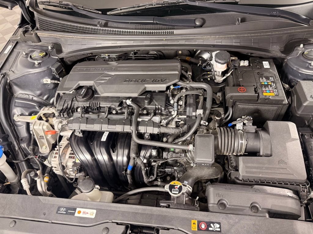 Used 2024 Hyundai Elantra SEL FWD image 44