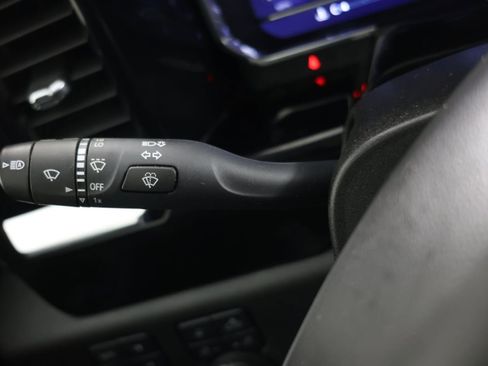 Used 2024 Chevrolet Silverado 3500 LT w/ Convenience Package image 22