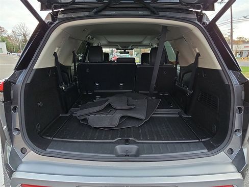 Certified 2025 Nissan Pathfinder Platinum w/ Cargo Package image 33