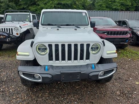 Used 2022 Jeep Wrangler Unlimited Sahara w/ Cold Weather Group AWD/4WD image 2