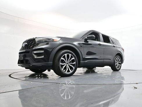 Used 2022 Ford Explorer ST image 26