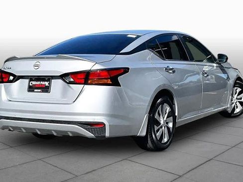 Certified 2024 Nissan Altima 2.5 S FWD image 13