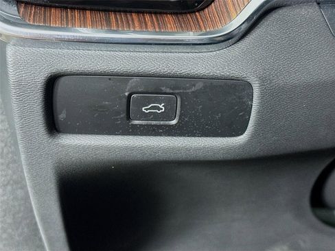 Used 2025 Volvo S60 B5 Plus FWD image 11