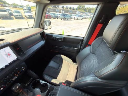 Used 2025 Ford Bronco Raptor AWD/4WD image 24