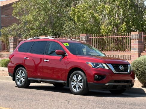 Used 2017 Nissan Pathfinder SL FWD image 8