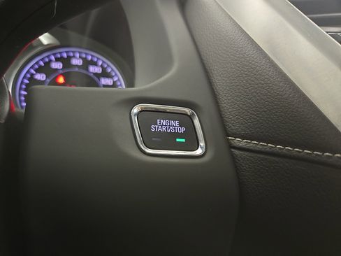 Certified 2023 GMC Acadia SLT image 26