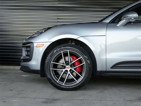 Used 2024 Porsche Macan S image 13