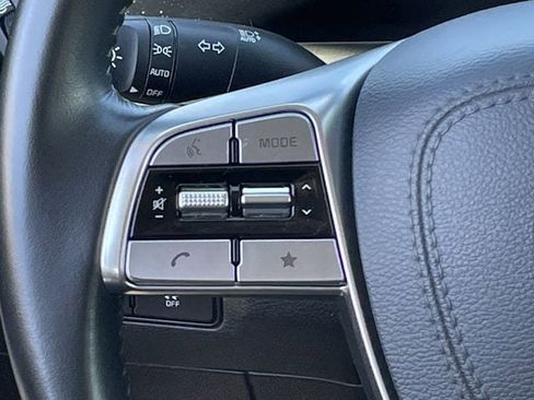 Used 2025 Kia Telluride S image 12