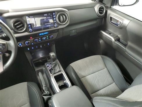 Used 2023 Toyota Tacoma TRD Sport image 15