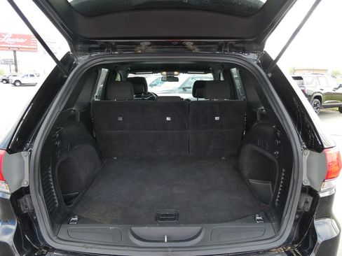 Used 2015 Jeep Grand Cherokee Laredo w/ Quick Order Package 23E AWD/4WD image 16