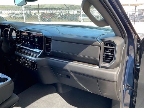 Used 2023 Chevrolet Silverado 1500 LT image 18