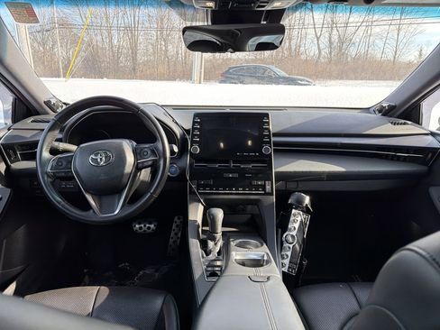 Used 2019 Toyota Avalon XSE w/ All Weather Liner Package image 10