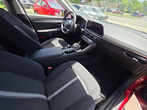 Used 2023 Hyundai Sonata SEL FWD image 9