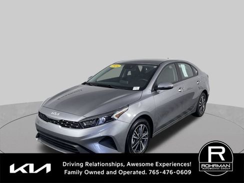 Used 2024 Kia Forte LXS w/ LXS Technology Package FWD image 11