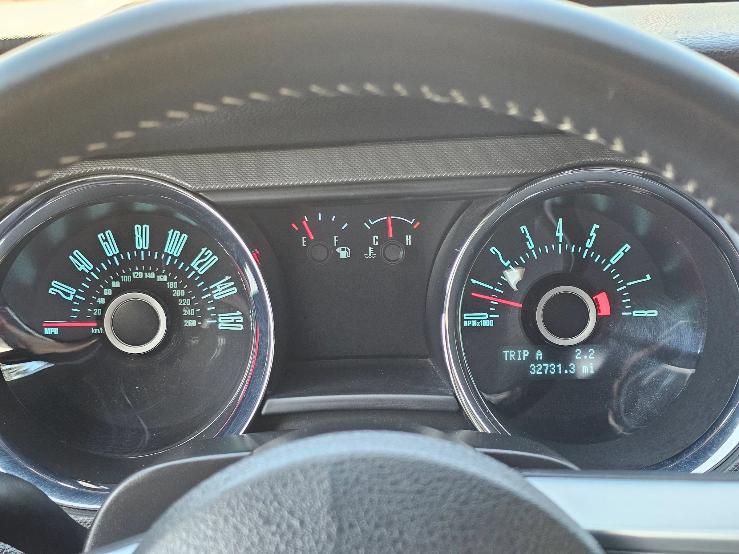Used 2013 Ford Mustang Convertible RWD image 10
