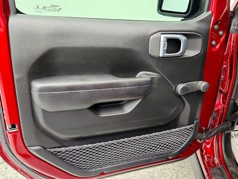 Used 2021 Jeep Gladiator Sport AWD/4WD image 10