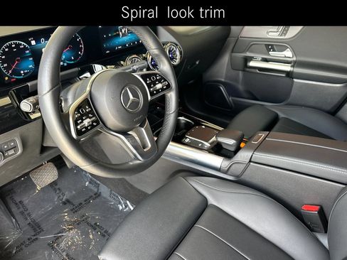 Certified 2023 Mercedes-Benz GLA 250 w/ Premium Package image 14