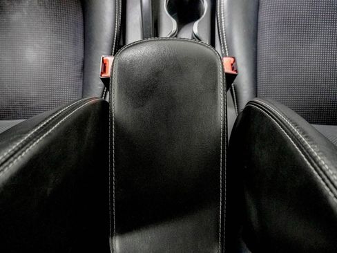 Used 2014 Chrysler 200 Limited w/ 200 S V6 Premium Group image 23