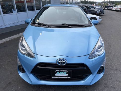 Used 2015 Toyota Prius C Two FWD image 11
