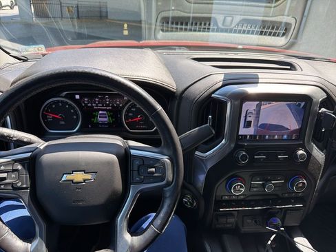 Used 2020 Chevrolet Silverado 1500 LTZ w/ LTZ Premium Package image 7