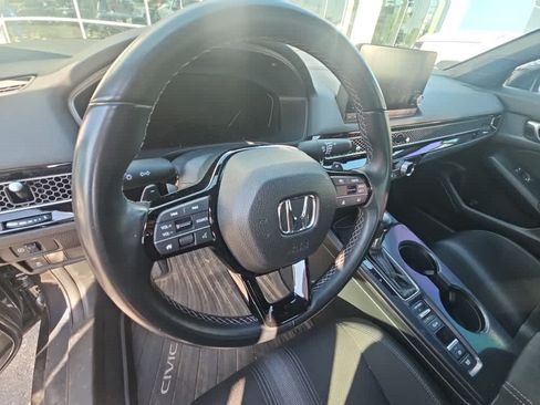Used 2023 Honda Civic Sport image 7